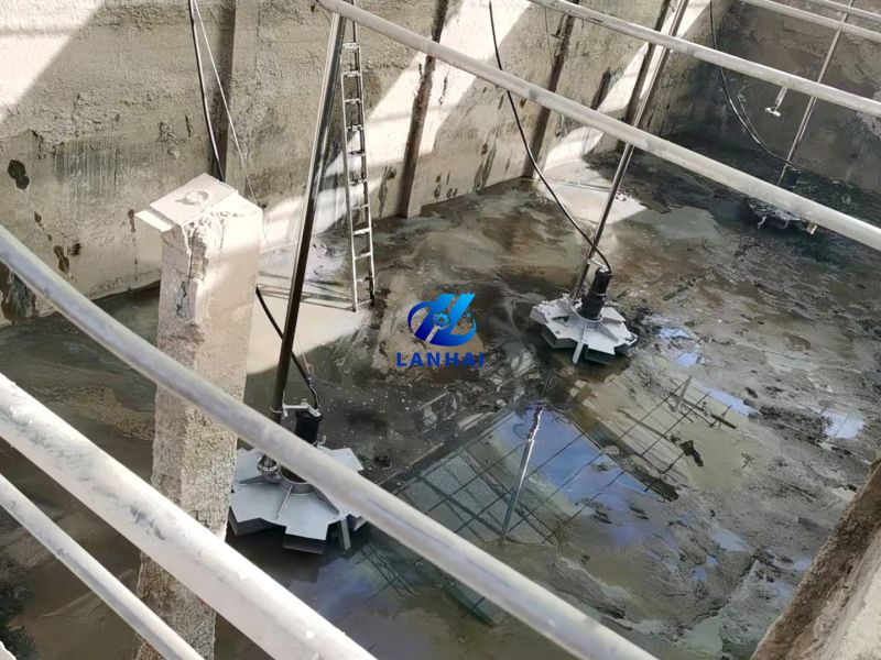 污水處理曝氣設備，氧化溝用潛水曝氣機源頭廠家